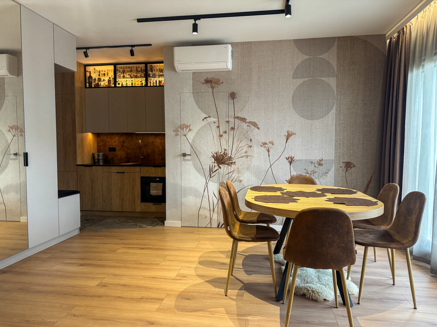 Apartament 7A