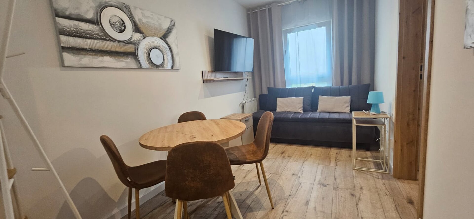 Apartament 7B — 10