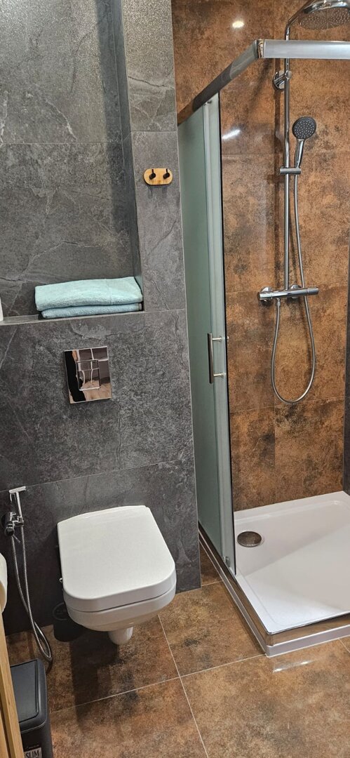 Apartament 7B — 8