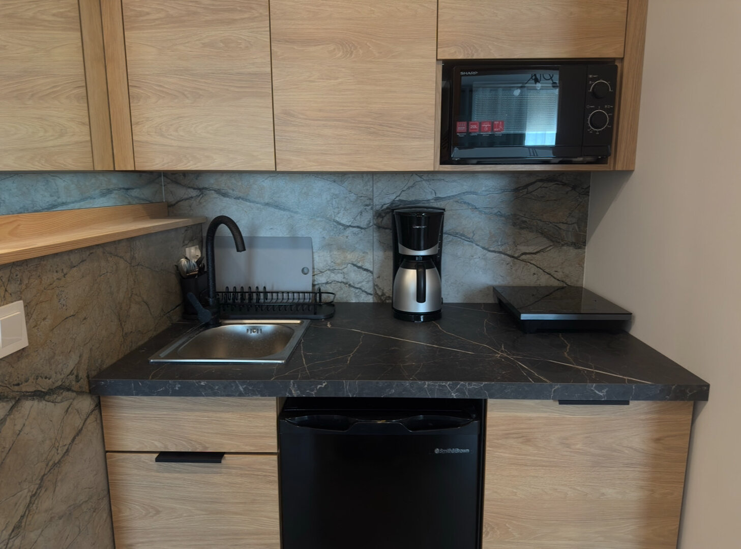 Apartment 7C — bedroom