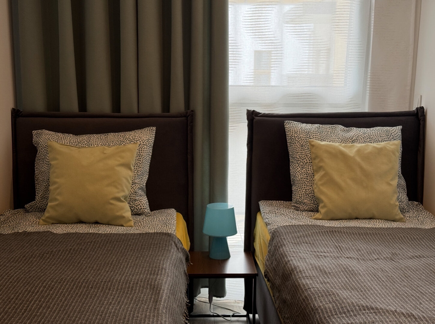 Apartment 8E — kitchenette