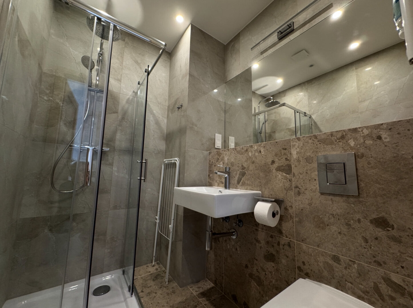 Apartament 8E — 7